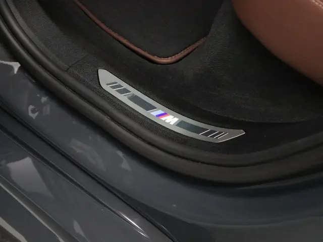 BMW X6 xDrive40i 2021 Benzine 42