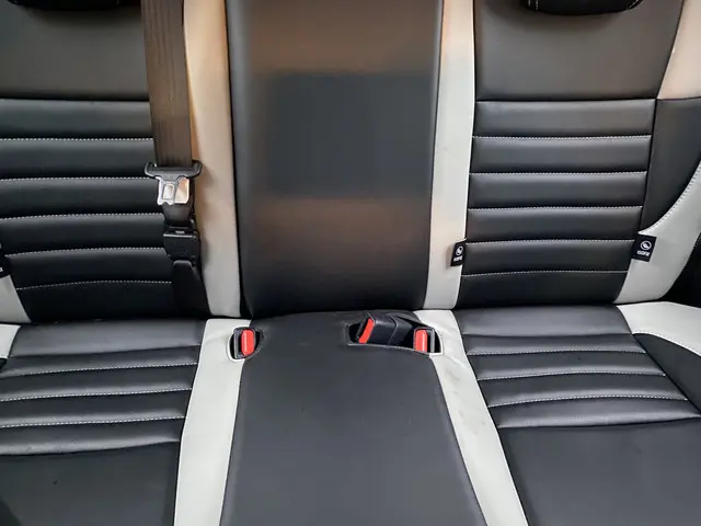 Toyota Yaris 1.5 Hybrid Dynamic 2019 Hybride Benzine 31