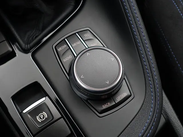 BMW X1 sDrive18i M Sport Aut- 2016 Benzine 15