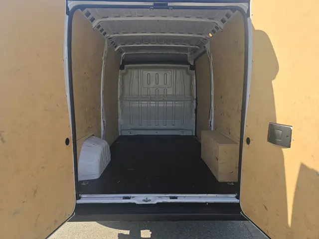 Opel Movano 2.2D 140 S&S L2H2 3.5T 2022 Diesel 5