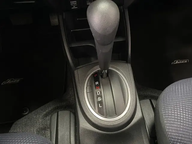 Honda Jazz 1.4 Trend AUTOMAAT 2015 Benzine 17