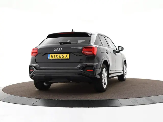 Audi Q2 35 TFSI 150pk S-tronic S Edition 2025 Benzine 2
