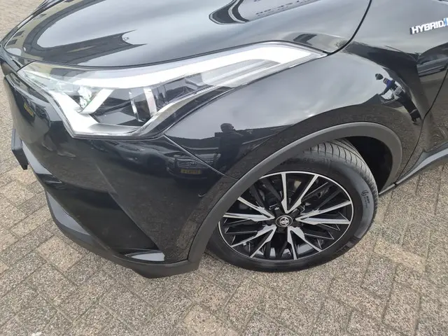 Toyota C-HR 1.8 Hybrid Dynamic 2018 Hybride Benzine 22