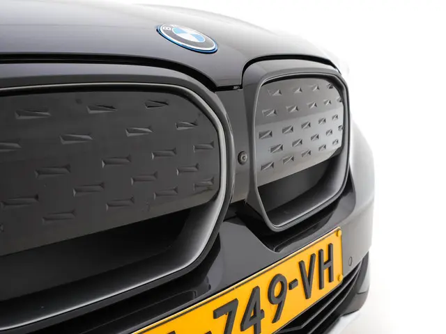 BMW iX3 High Executive 80 kWh [ 3-Fase ] 2021 Elektrisch 36