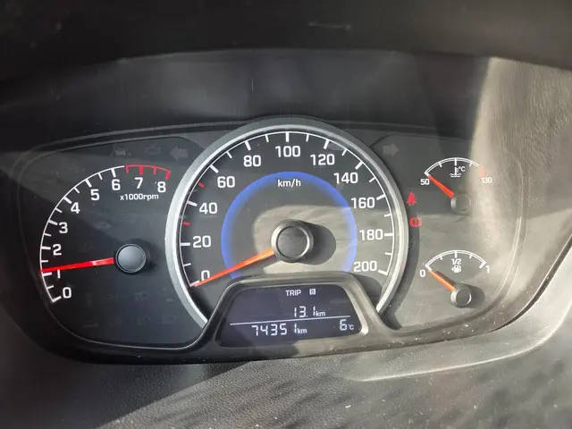 Hyundai i10 1.0i i-Motion Comfort Plus 2019 Benzine 12