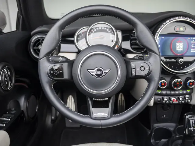 MINI Cooper Cabrio Aut. 2023 Benzine 9