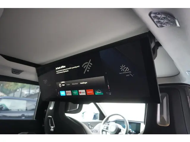 BMW 7 Serie M760e xDrive 2023 Hybride Benzine 42