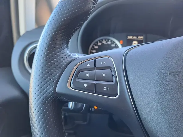 Mercedes-Benz Vito 116 CDI Lang DC Comfort 2023 Diesel 10