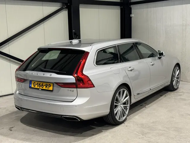 Volvo V90 2.0 T5 Inscription 2018 Benzine 25