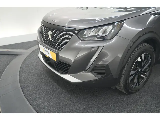 Peugeot 2008 PureTech 130 Allure Pack 2020 Benzine 16