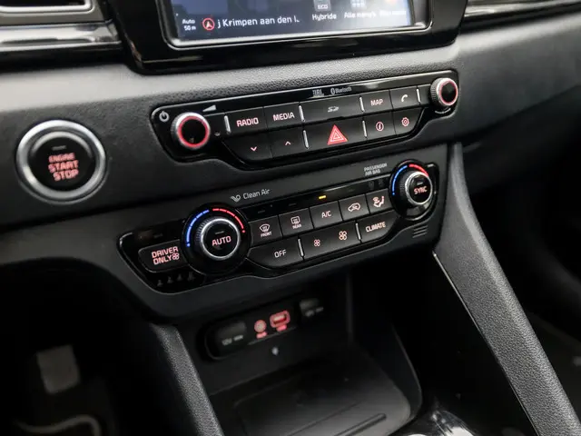 Kia Niro 1.6 GDi Hybrid Executive 2017 Hybride Benzine 9