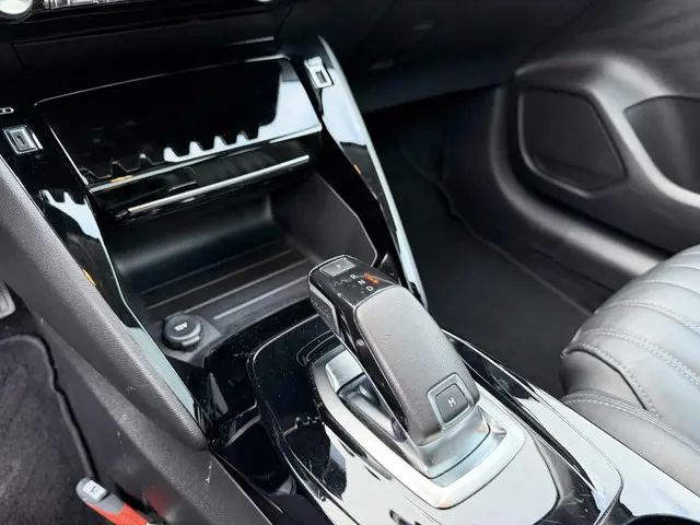 Peugeot 208 1.2 PureTech 2020 Benzine 16