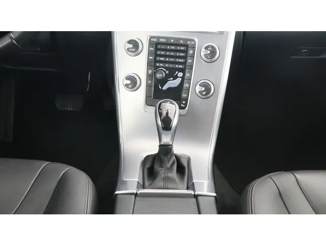 Volvo XC60 2.0 T5 FWD Nordic+ 2016 Benzine 33