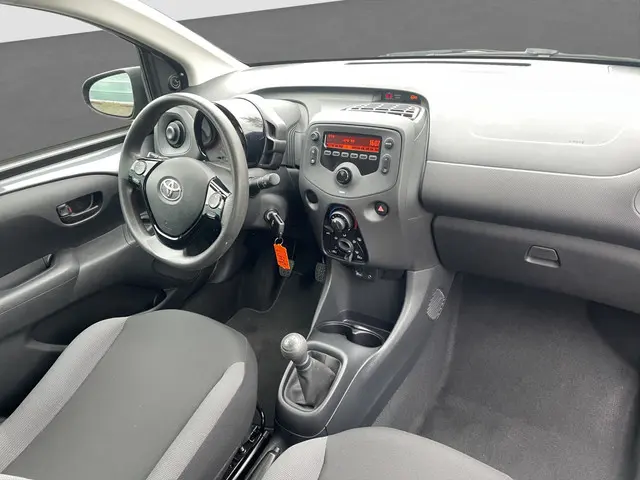 Toyota Aygo 1.0 VVT-i x-fun 2022 Benzine 2