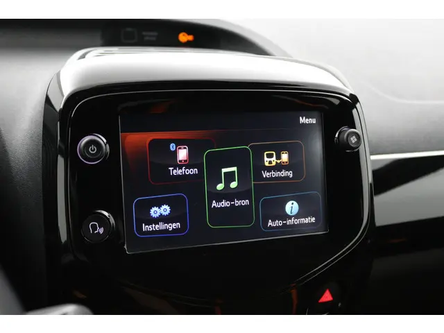 Toyota Aygo 1.0 VVT-i x-JBL 2021 Benzine 42