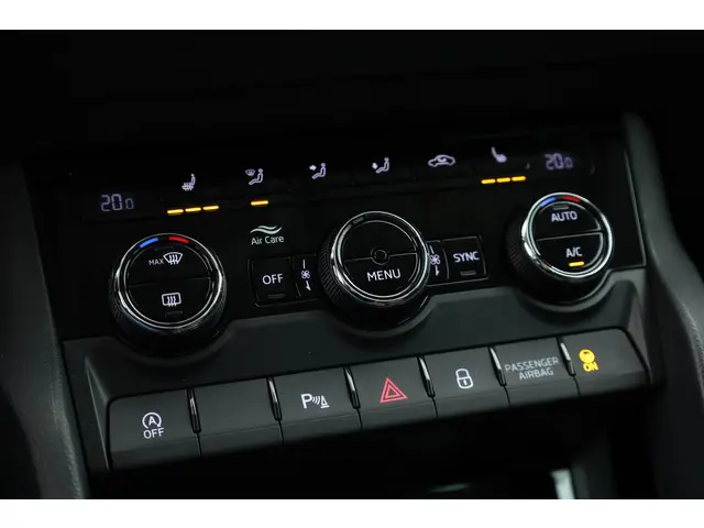 Škoda Karoq 1.5 TSI ACT DSG 2019 Benzine 20
