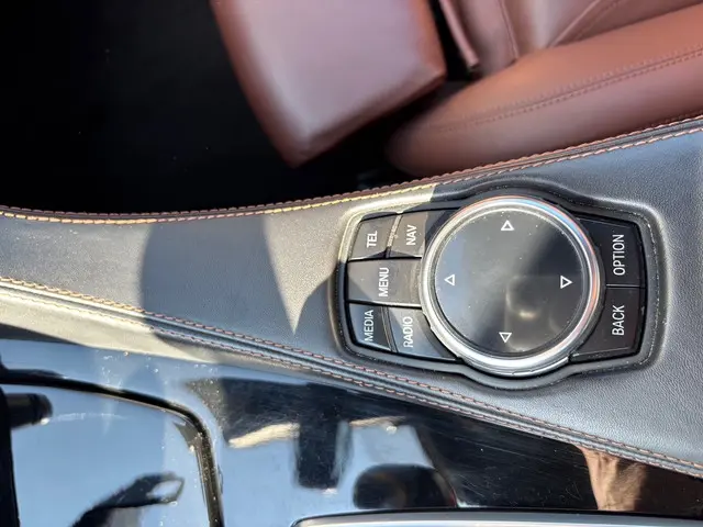 BMW 6 Serie Cabrio 650xi High Executive 2014 Benzine 13