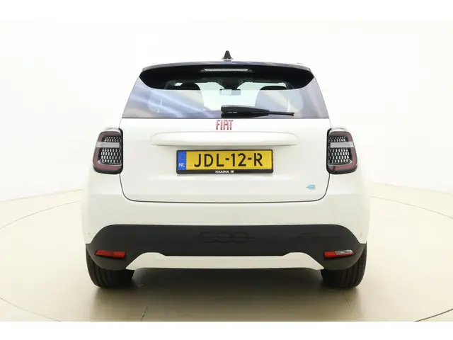 Fiat 600 600e RED 54 kWh 2025 Elektrisch 11