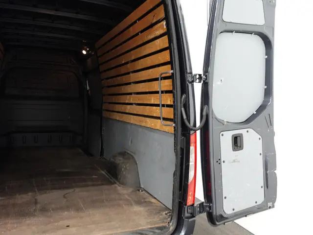 Mercedes-Benz Sprinter 311 1.9 CDI L3H2 2022 Diesel 39
