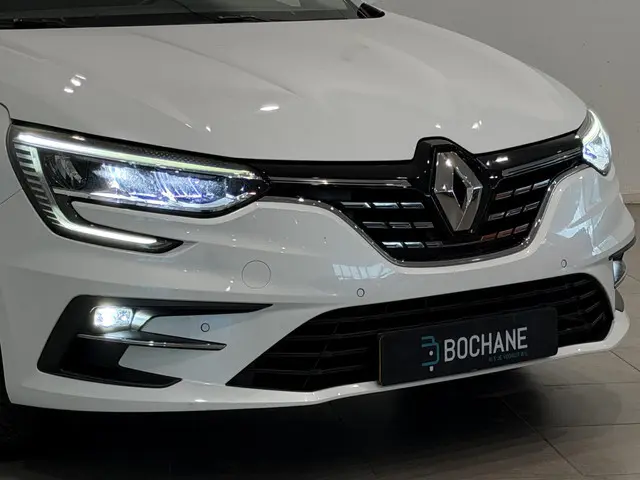Renault Mégane 1.3 TCe 140 EDC Intens 2022 Benzine 29