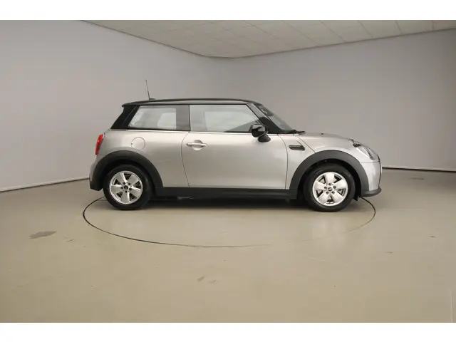 MINI 3-Deurs Cooper 2023 Benzine 4