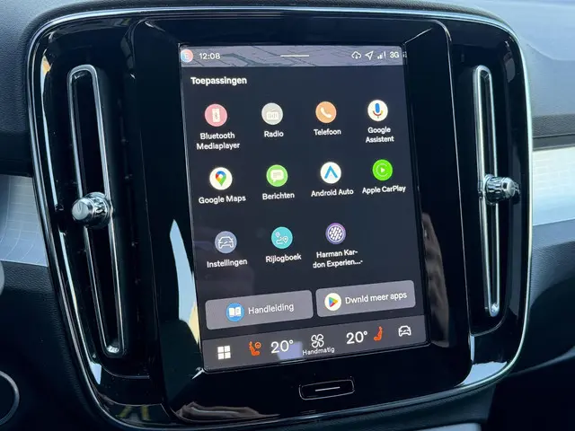 Volvo XC40 2.0 B4 Plus Dark 2025 Benzine 11