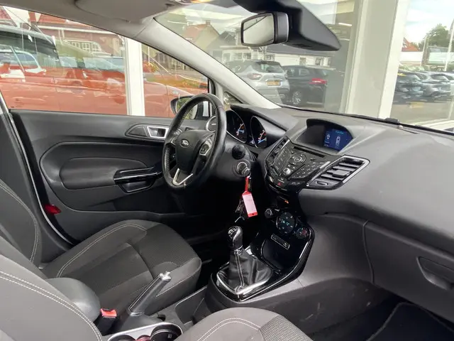 Ford Fiesta 1.0 EcoBoost Titanium 2016 Benzine 13