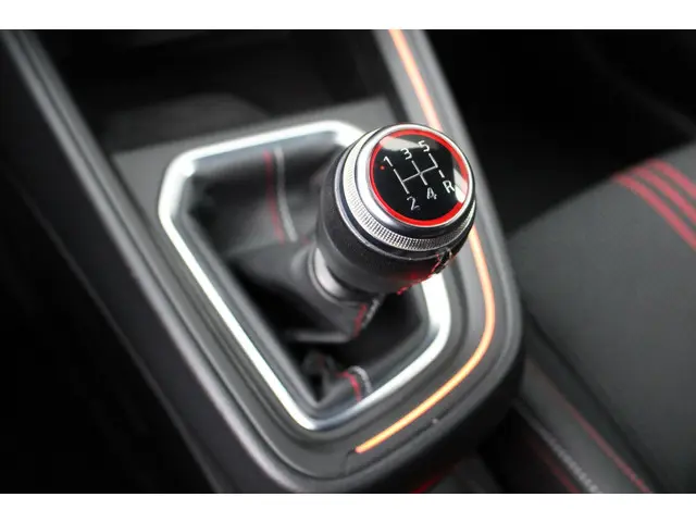 Renault Clio 1.0 TCe R.S. Line 2020 Benzine 18