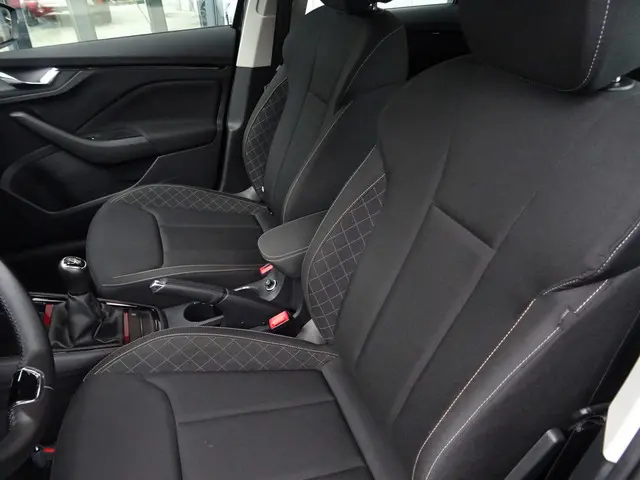 Škoda Kamiq 1.0 TSI Ambition 2021 Benzine 21
