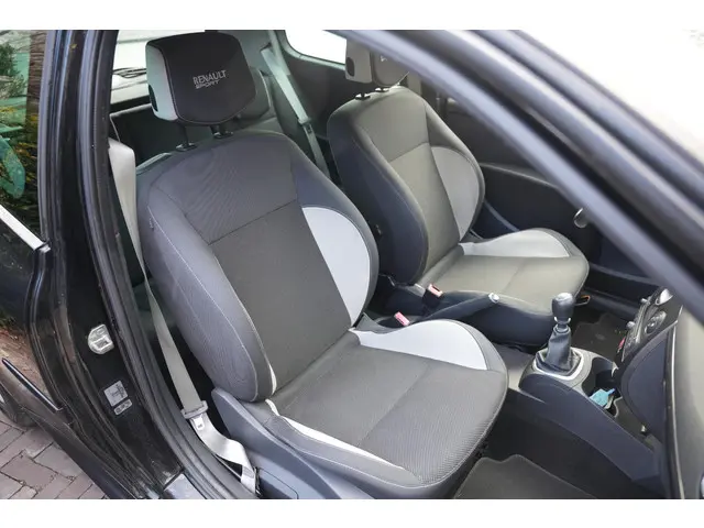 Renault Clio 2.0 RS 2013 Benzine 6