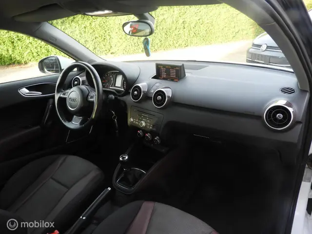 Audi A1 1.2 TFSI S-Line 2012 Benzine 14