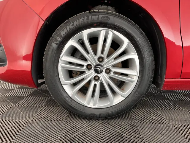 Citroën C4 1.6 e-HDi Ligne Business 2014 Diesel 25