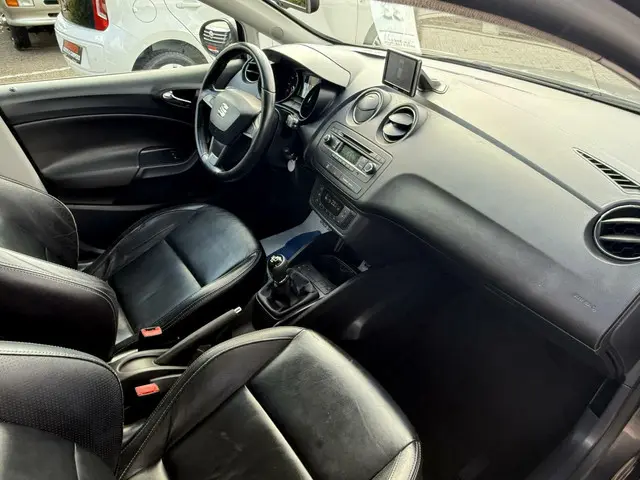 SEAT Ibiza 1.2 TSI Style met leer 2015 Benzine 10