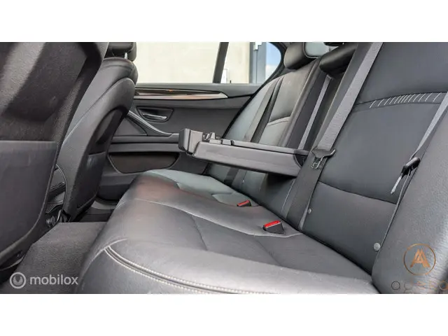 BMW 5 Serie 520i Luxury Line 2014 Benzine 37