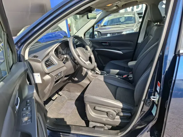 Suzuki S-Cross 1.5 Hybrid Style 2025 Hybride Benzine 28