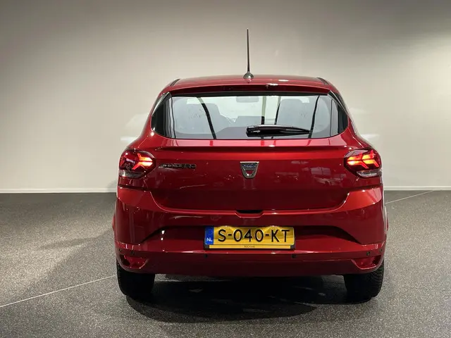 Dacia Sandero 1.0 TCe 90 Comfort 2023 Benzine 17