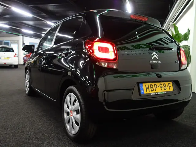 Citroën C1 1.2 e-VTi Airscape Shine 2016 Benzine 6