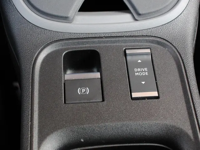 Jeep Avenger Longitude 54 kWh Automaat 2024 Elektrisch 19