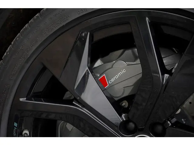 Audi RSQ8 4.0 TFSI Q8 quattro 2021 Benzine 39