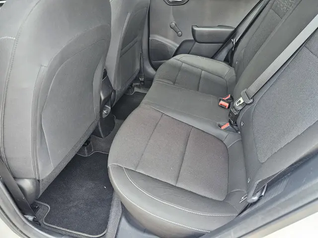 Kia Rio 1.0 T-GDi MHEV DynamicLine 2021 Hybride Benzine 10