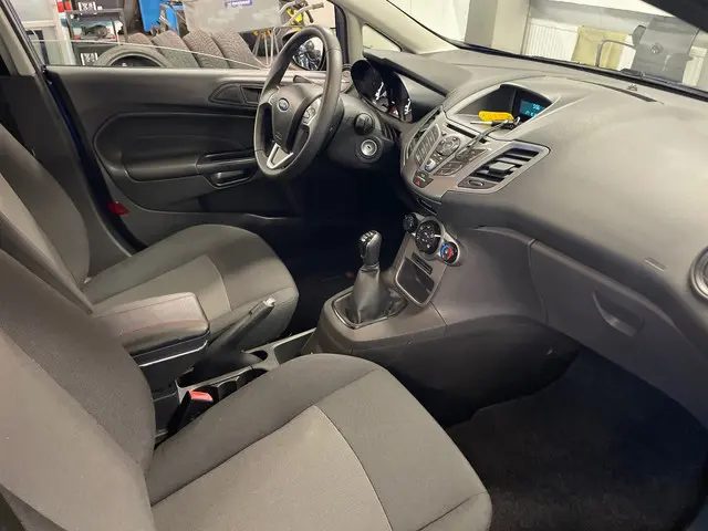 Ford Fiesta 1.25 2015 Benzine 8