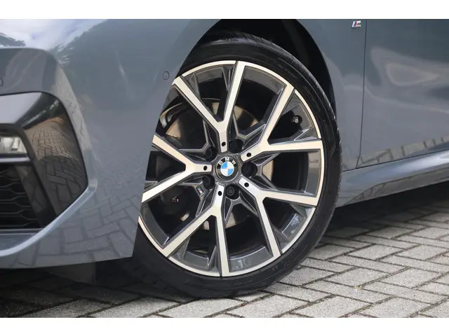BMW 2 Serie 218i Gran Coupé M-Sport 2024 Benzine 10