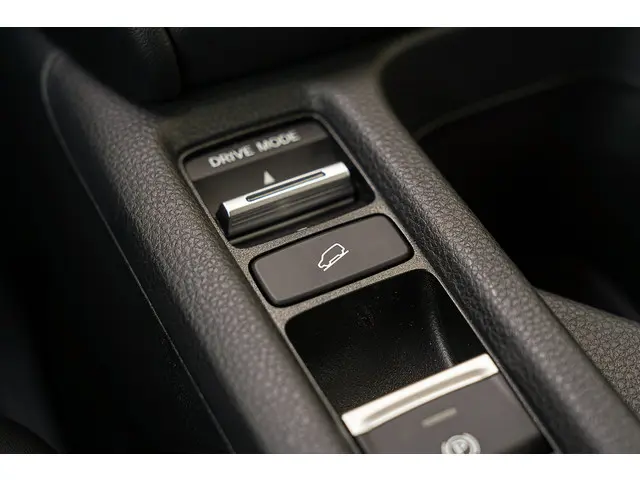 Honda HR-V 1.5i e:HEV ADVANCE 2024 Hybride Benzine 35