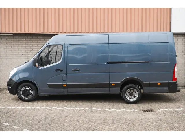 Renault Master T35 2.3 dCi L3H2 DL Energy 2018 Diesel 6