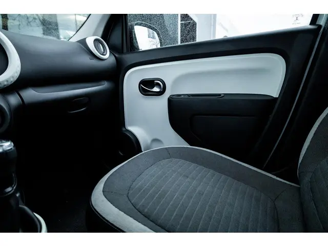 Renault Twingo 1.0 SCe Collection 2019 Benzine 31