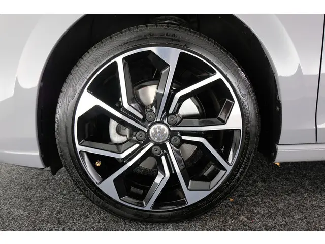 Volkswagen Golf 1.5 TSI Style 2020 Benzine 20