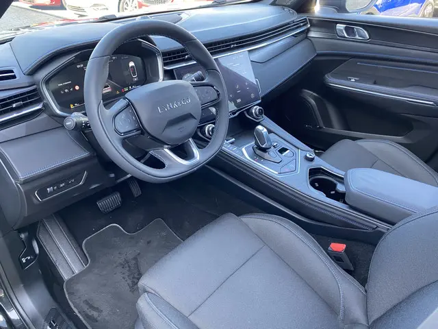 Lynk & Co 01 1.5 2023 Hybride Benzine 9