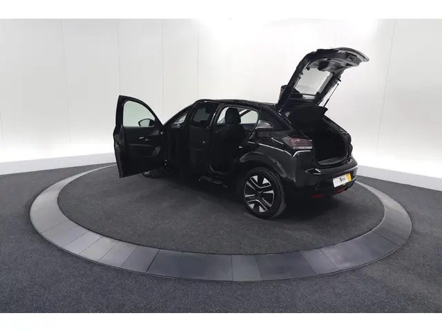 Peugeot 208 PureTech 100 Allure 2024 Benzine 72