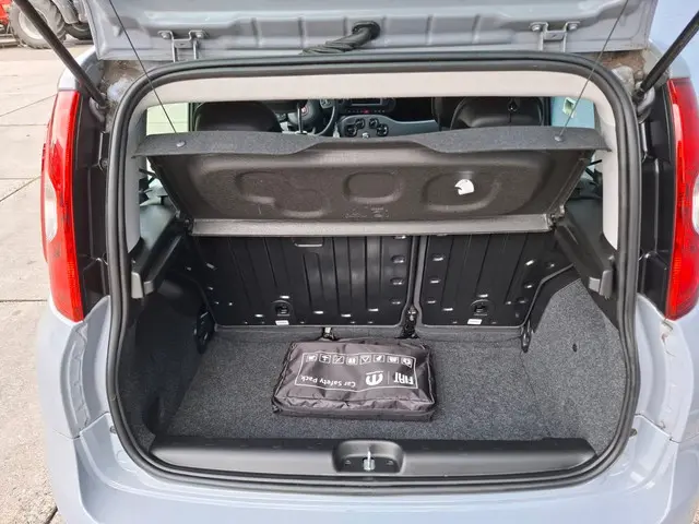 Fiat Panda 1.0 Hybrid City Life 2022 Benzine 15