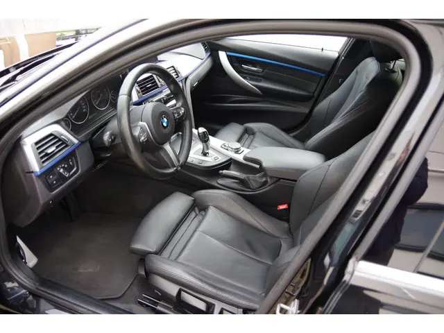 BMW 3 Serie 330e M-sport LEDER/NAVI 2016 Hybride Benzine 28